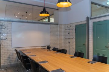 Berlin  Unusual venue Seminarraum Oderberger 613 image 2