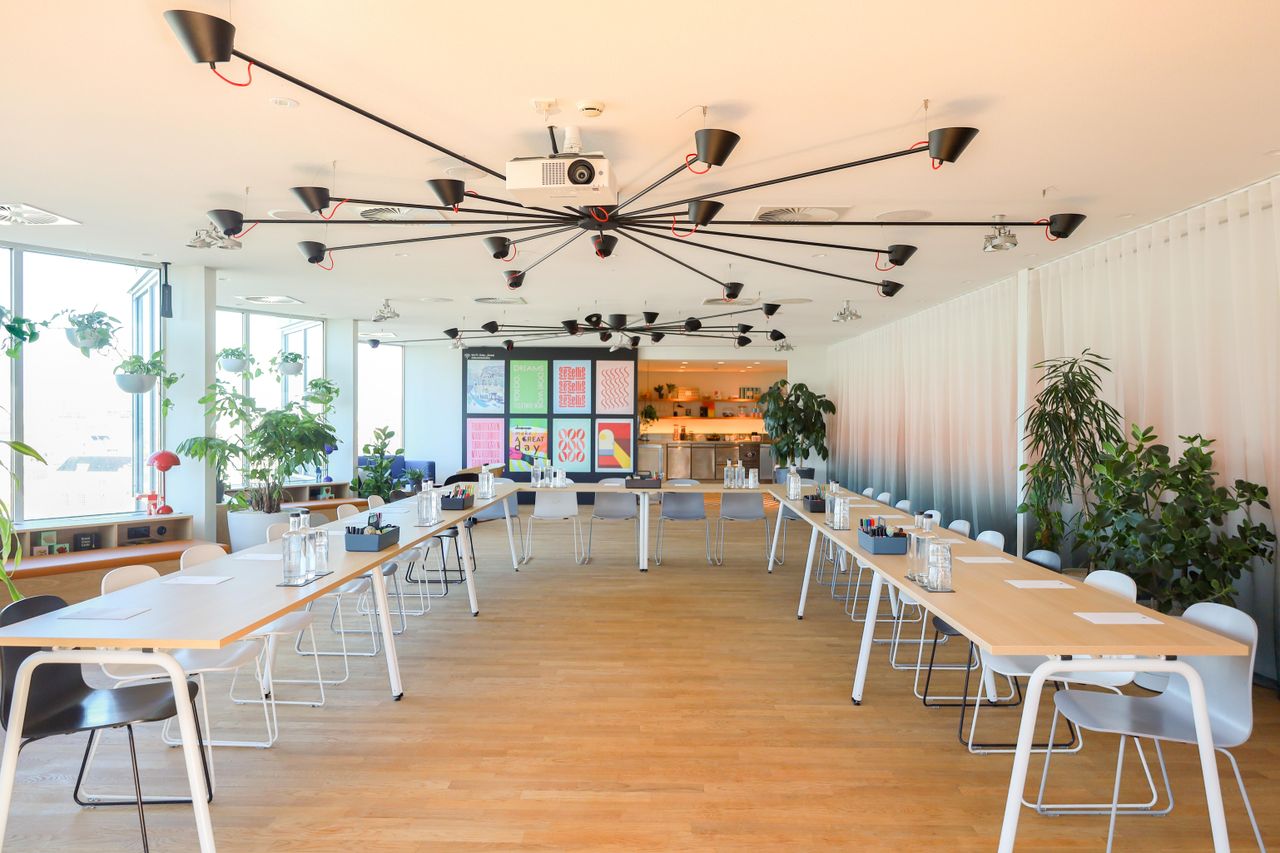 Amsterdam Offsite Meeting Coworking spaces Dream Bigger Room West image 6