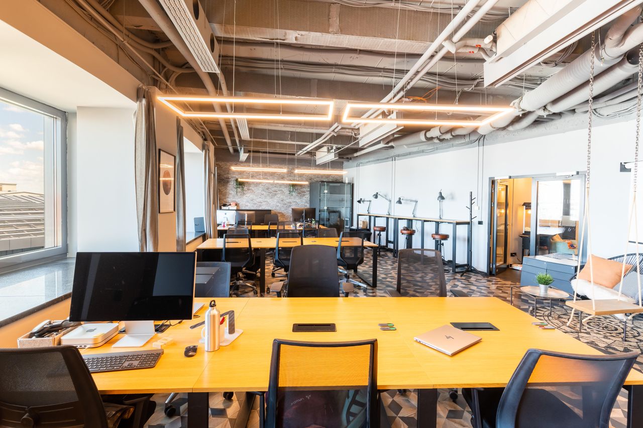 Leipzig  Arbeitsplatz Fix Desk - monatlich image 3