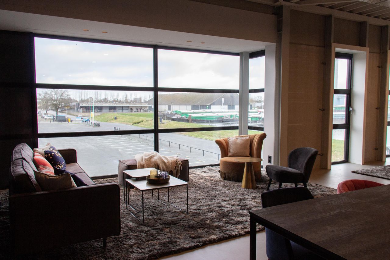 Zwolle Offsite Meeting Business center Blue XL image 13