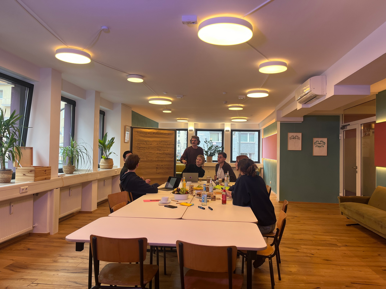 Rest of the World Offsite Meeting Boardrooms The Grand Kitchen image 3