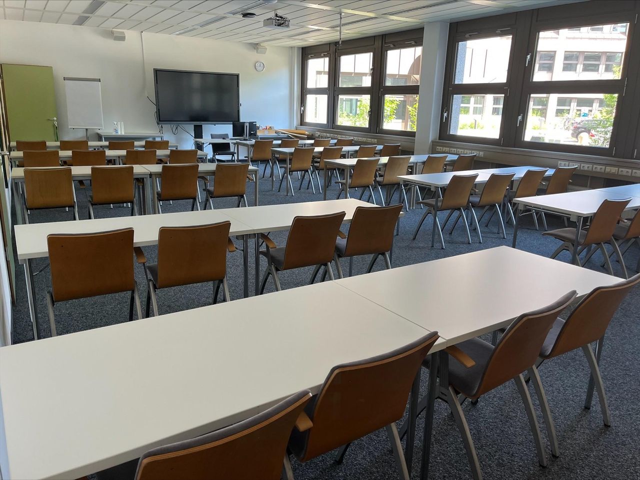 München  Boardrooms E02 image 2