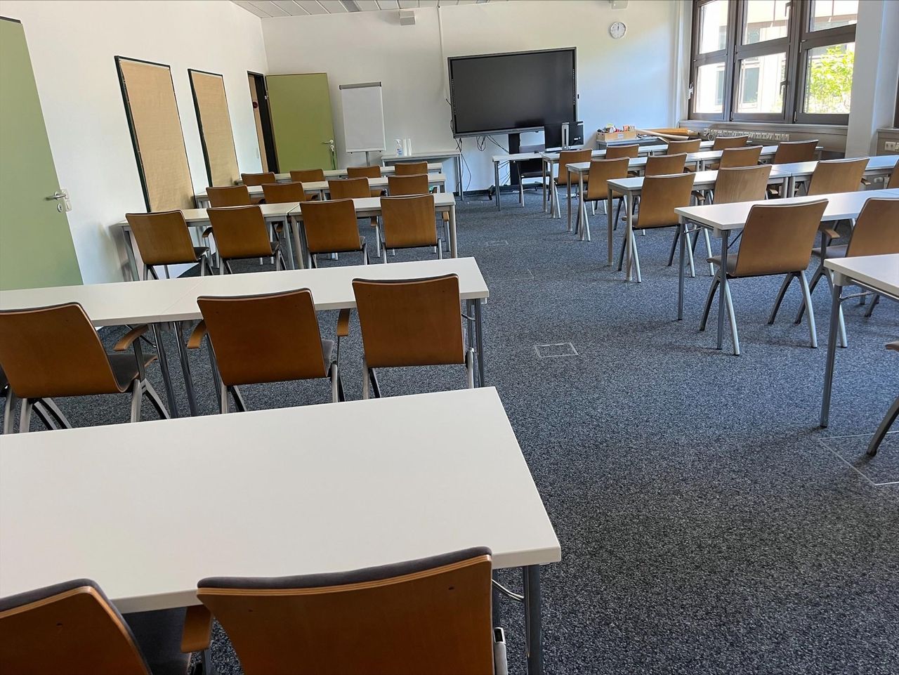 München  Boardrooms E02 image 1