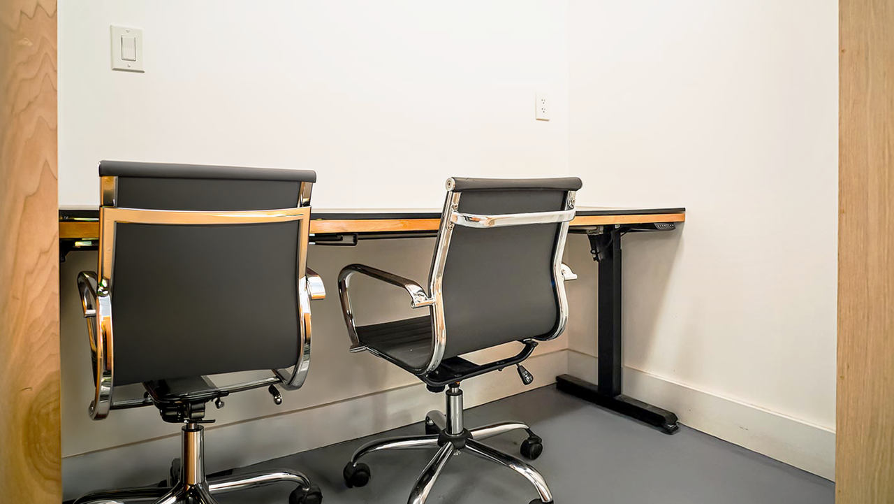 New York  Meeting room Serpentine Alcove image 3