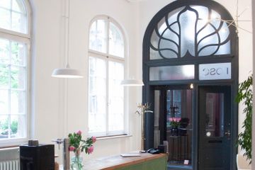 München  Studio Salon Rose image 0