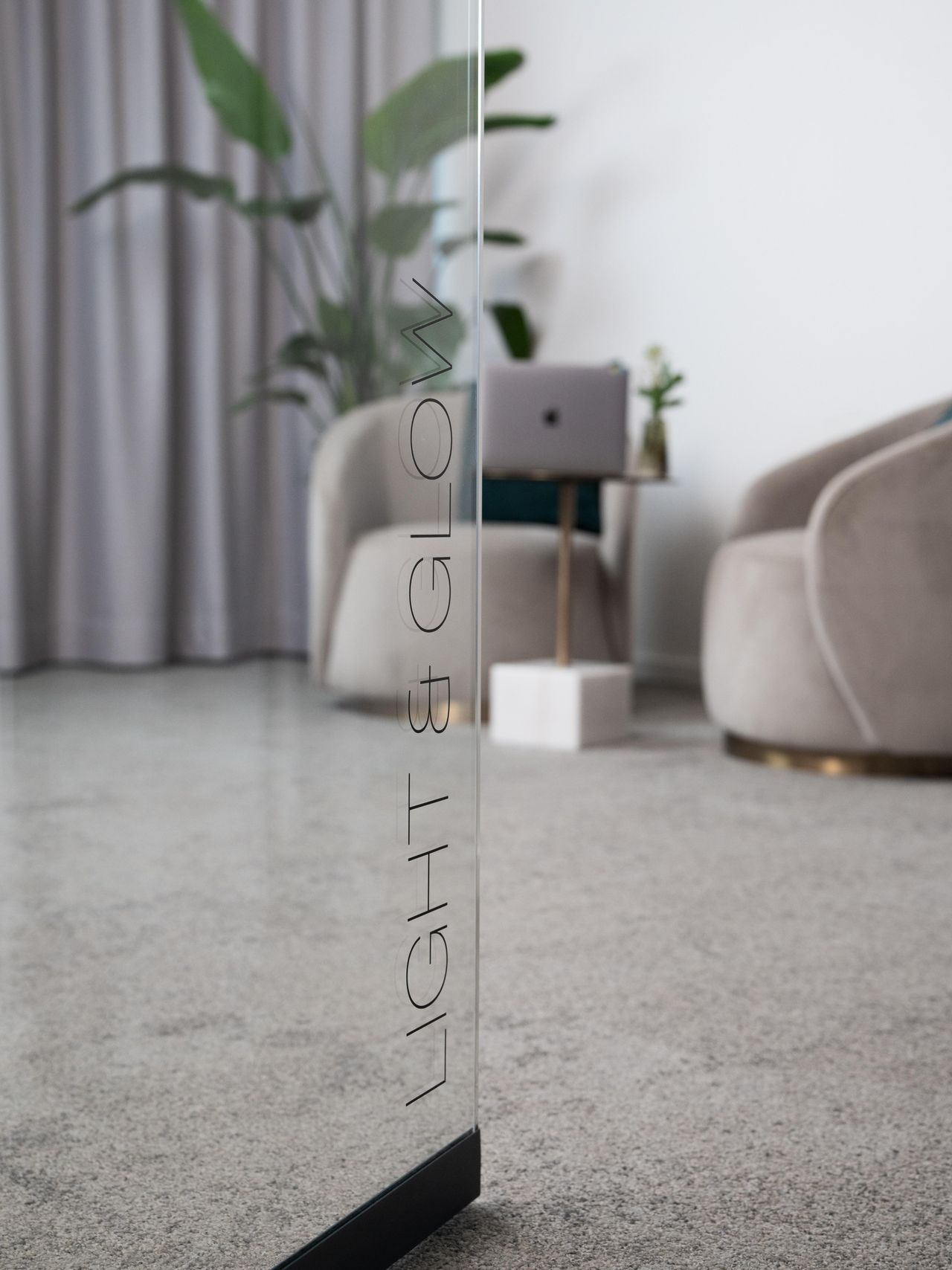 Stuttgart  Photostudio Foto & Podcast Studio image 4