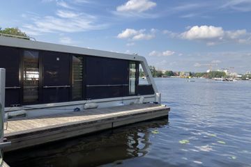 Berlin  Workshop spaces Business Houseboat Cosmic Cat image 15