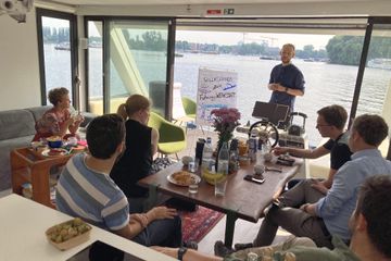 Berlin  Workshop spaces Business Houseboat Cosmic Cat image 12