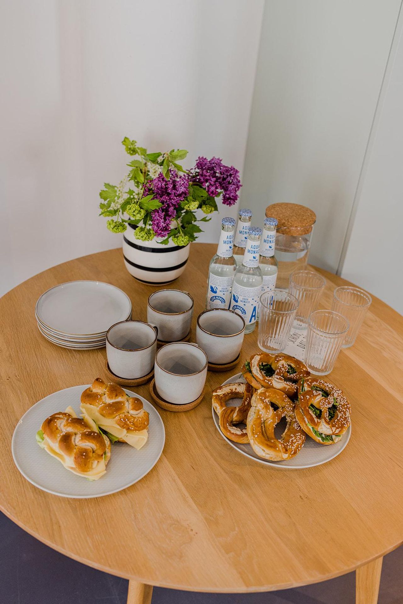 Rest of the World Kunden-Meeting Meeting rooms HELLO DACHAU I Dein Work-und Meetingspace image 5