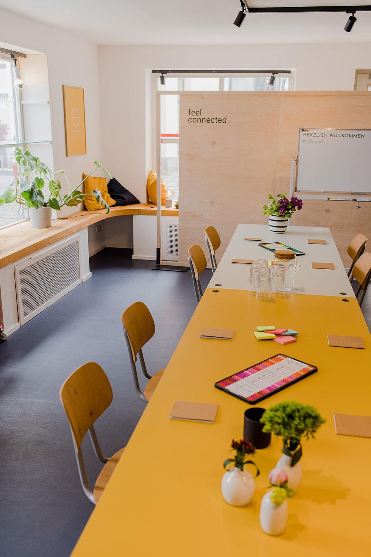 Rest of the World Kunden-Meeting Meeting rooms HELLO DACHAU I Dein Work-und Meetingspace image 15