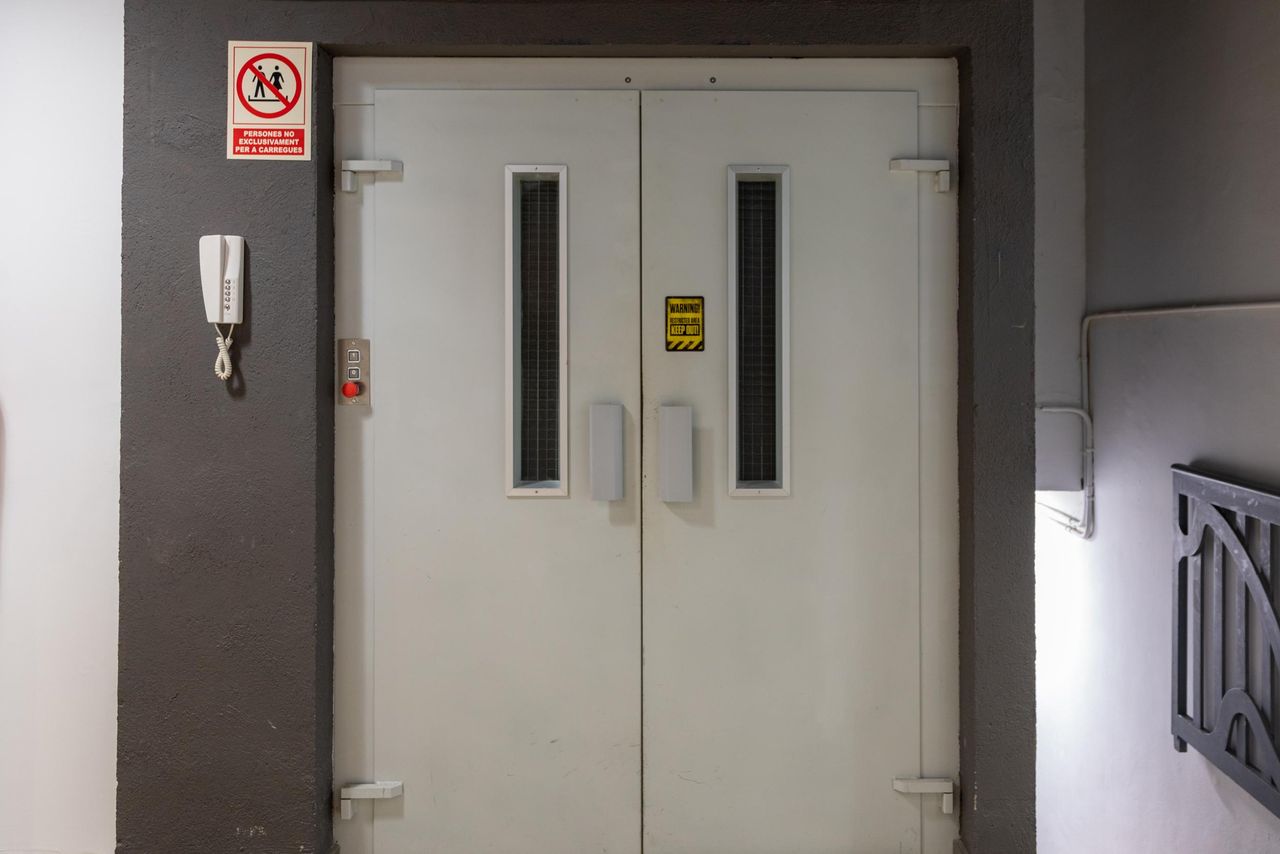 Barcelona  Fotostudio Underground at Lightbox BCN Studios image 3