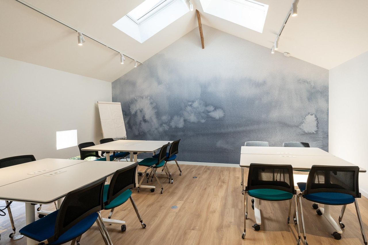 Rest of the World  Meeting room Salle Audace image 2