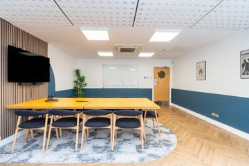 London Meeting room Sondheim image 3