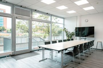 Berlin Creative Meeting Meetingraum MANAGEMENT ROOM image 10