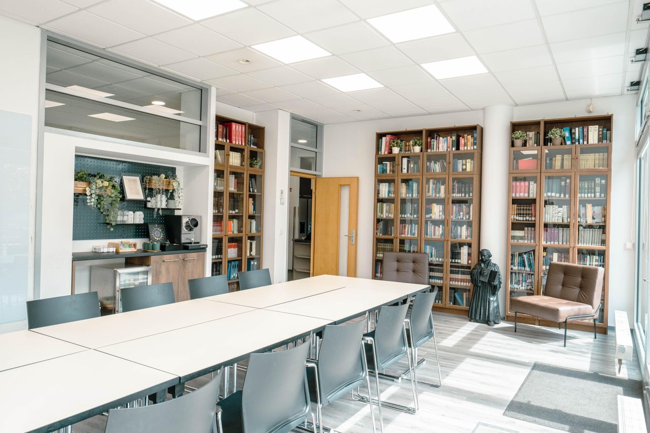 Berlin Kreatives Meeting Meeting room MANAGEMENT ROOM image 8