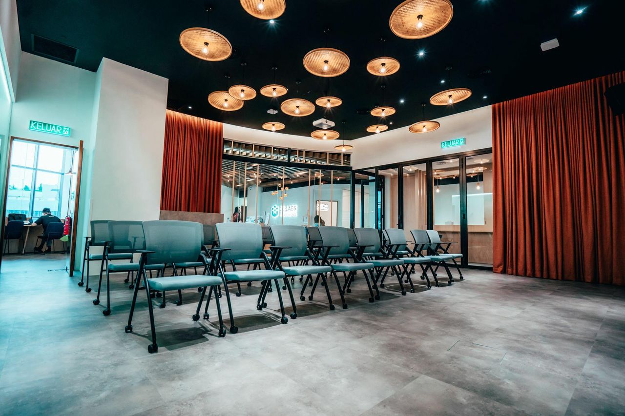 Rest of the World  Coworking space Premium Office Suite (2 to 16 Pax Private Office) image 0