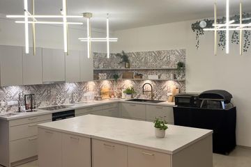 Stuttgart  Keuken studio Modern-Mediterrane Küche trifft auf zeitlose Eleganz image 6