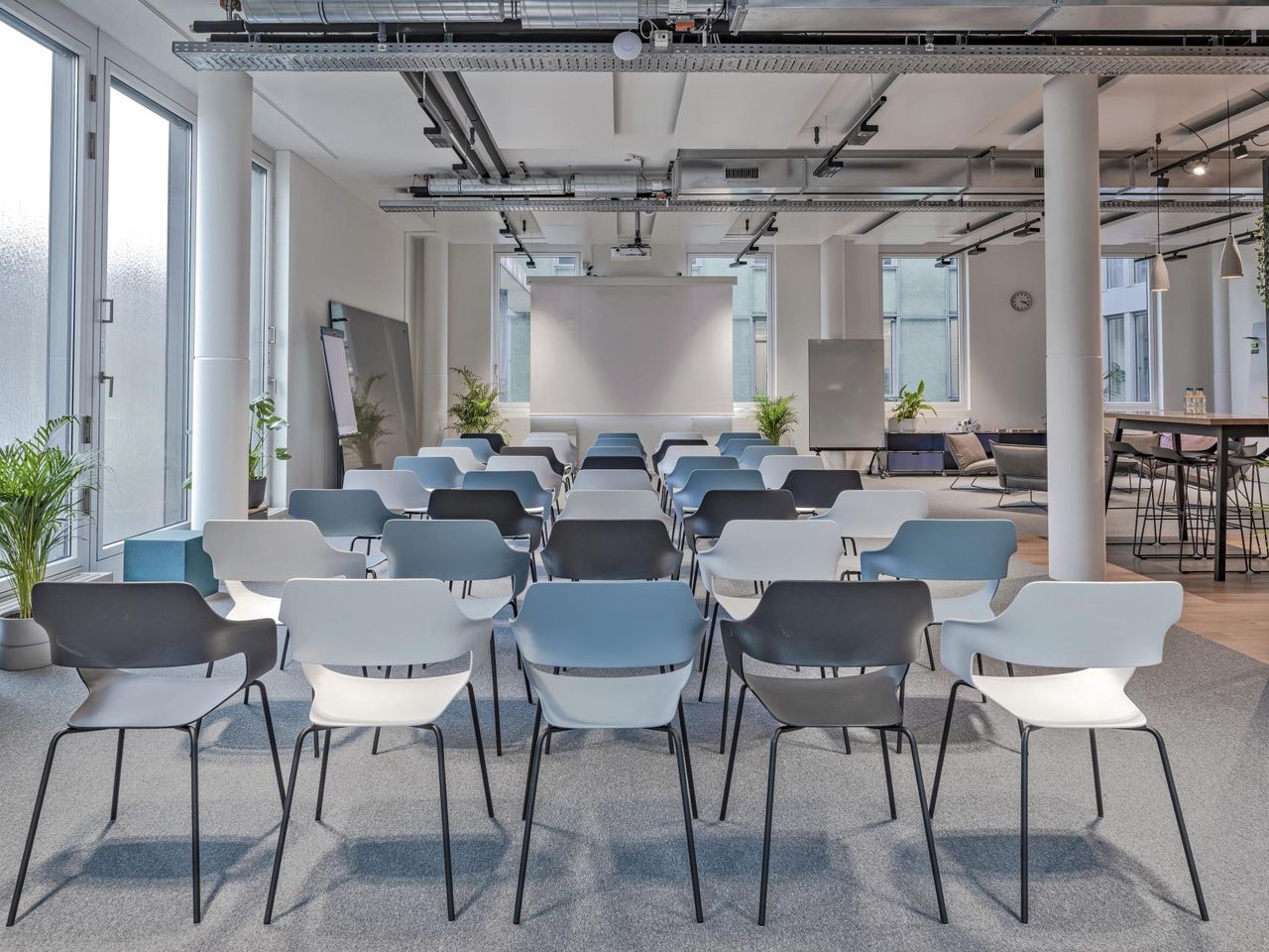 Eschborn  Workshop-Räume Large Space image 4