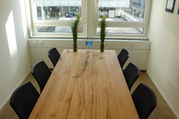 Rest of the World Kundengespräch Sitzungszimmer Neumarkt 2, St. Gallen image 1