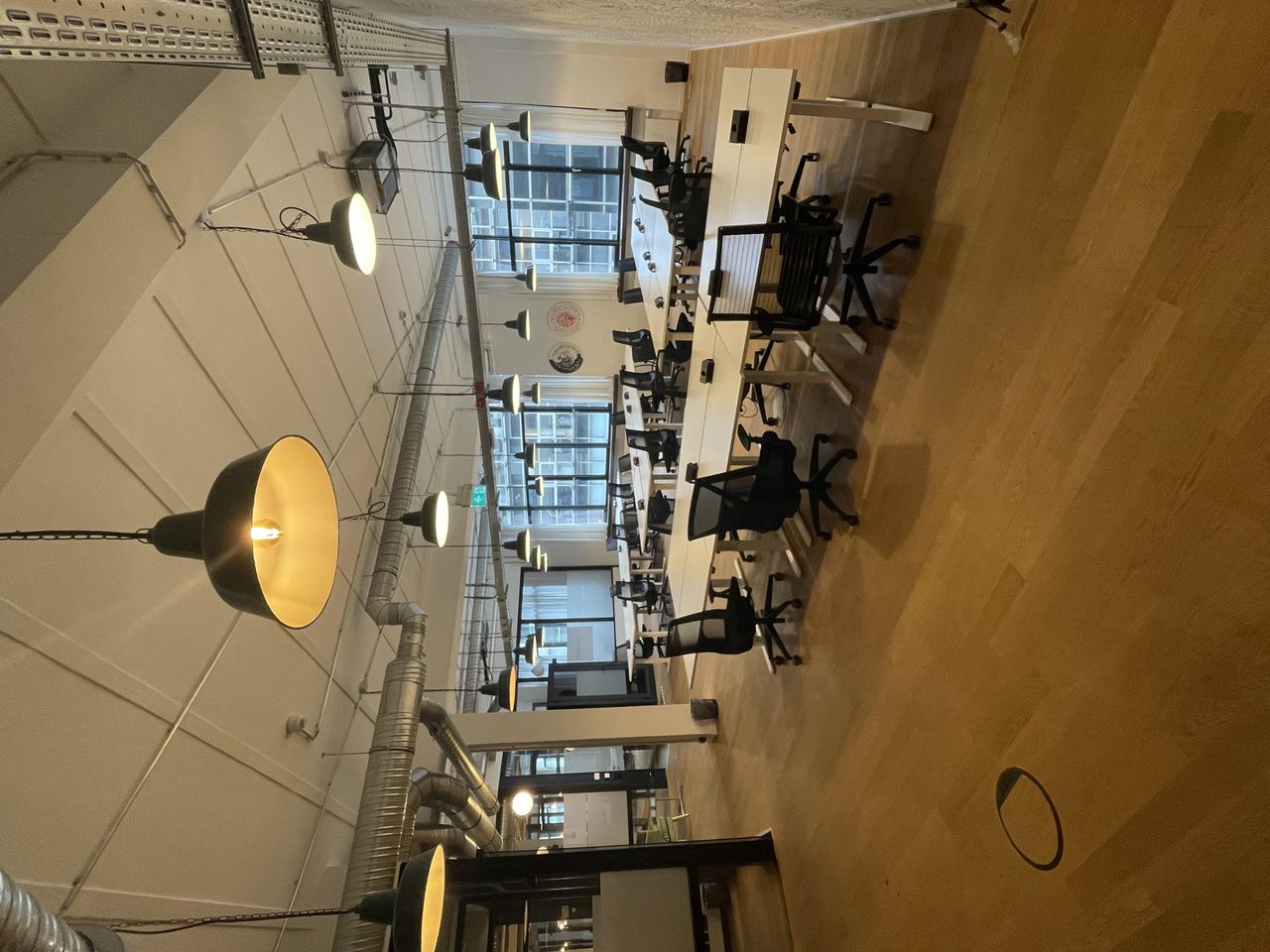 Hamburg  Coworking spaces Large Day Office // Suite image 8
