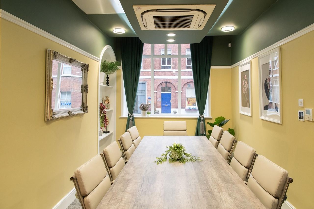 Leeds Client Meeting Vergaderzalen Wellington Suite image 2