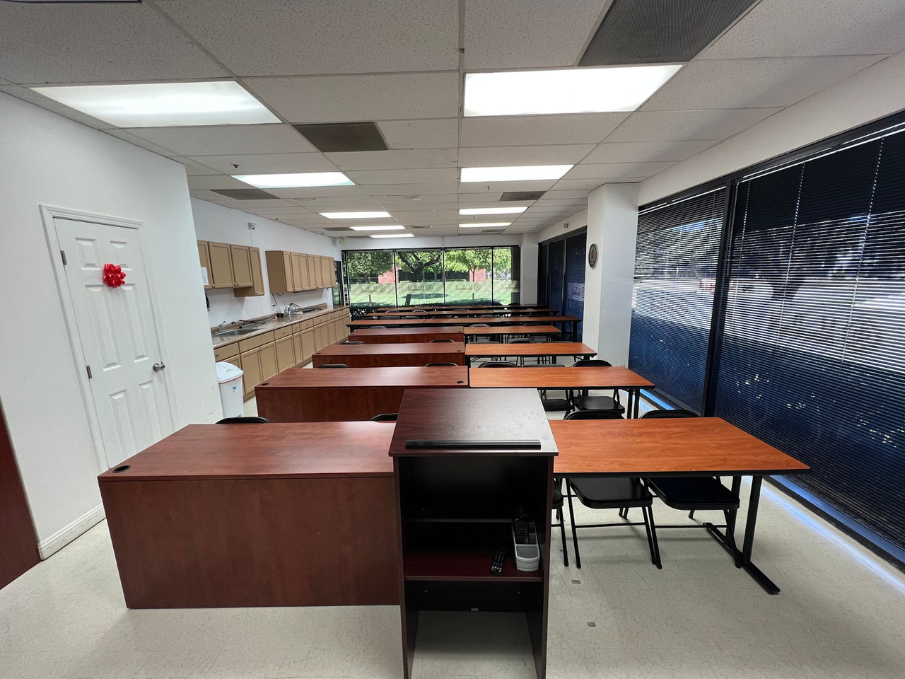 San Jose Mobile Working Meeting rooms room 127 image 20