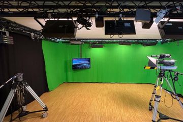 Karlsruhe Mobiles Arbeiten Coworking spaces Meetingraum und Filmstudio image 1