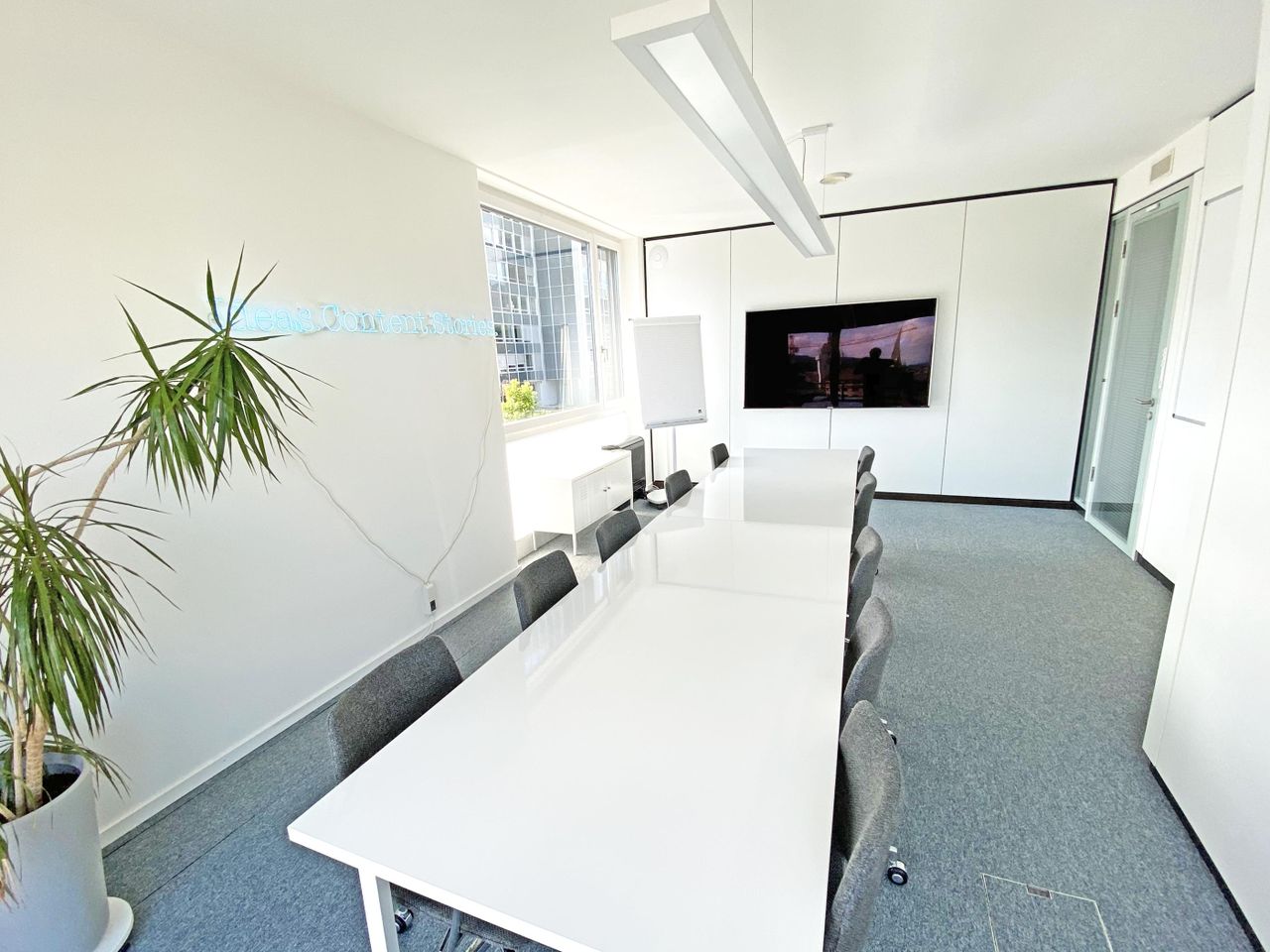 Rest der Welt Kundengespräch  Kreativer Meetingraum image 3