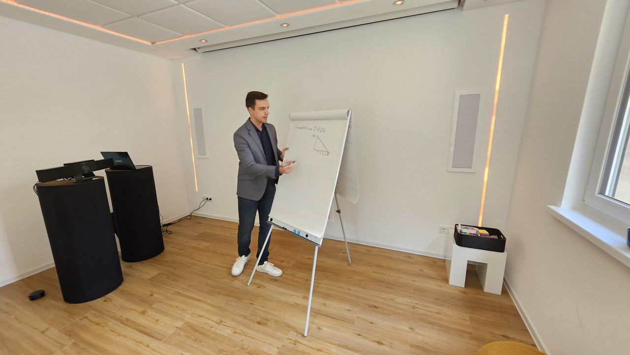 Fürth Mobiles Arbeiten Meeting room Raum 18 - gesamte Location image 5