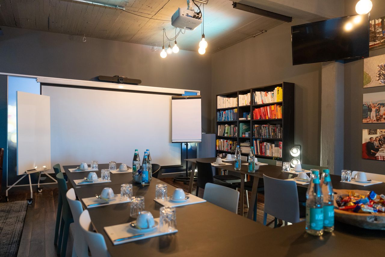 Hannover Offsite Meeting Coworking spaces Lounge ’n Bar image 3