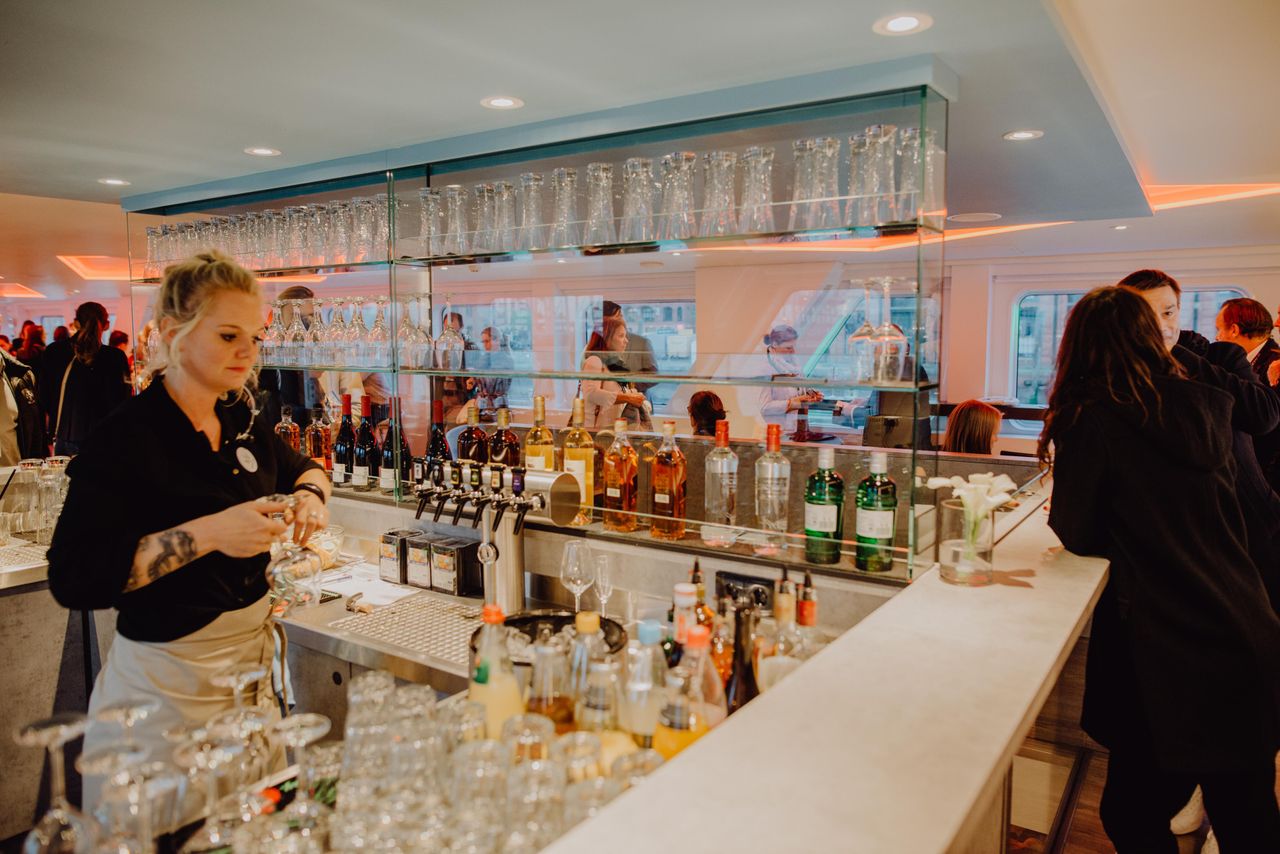 Hamburg Offsite Meeting Außergewöhnliche Locations Eventschiff MS Princess image 36