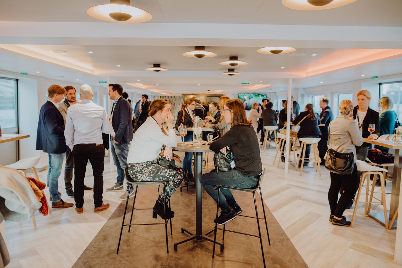 Hamburg Offsite Meeting Außergewöhnliche Locations Eventschiff MS Princess image 9