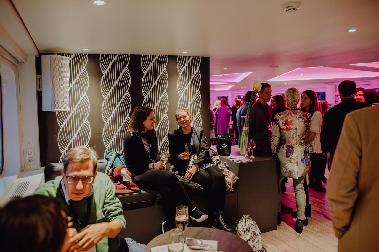 Hamburg Offsite Meeting Außergewöhnliche Locations Eventschiff MS Princess image 23