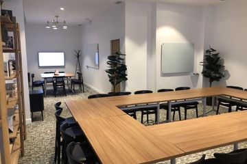 Paris  Meeting room Experience Room image 2