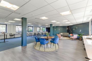 Rueil-Malmaison Réunion créative Coworking spaces Rueil - Event Room image 1