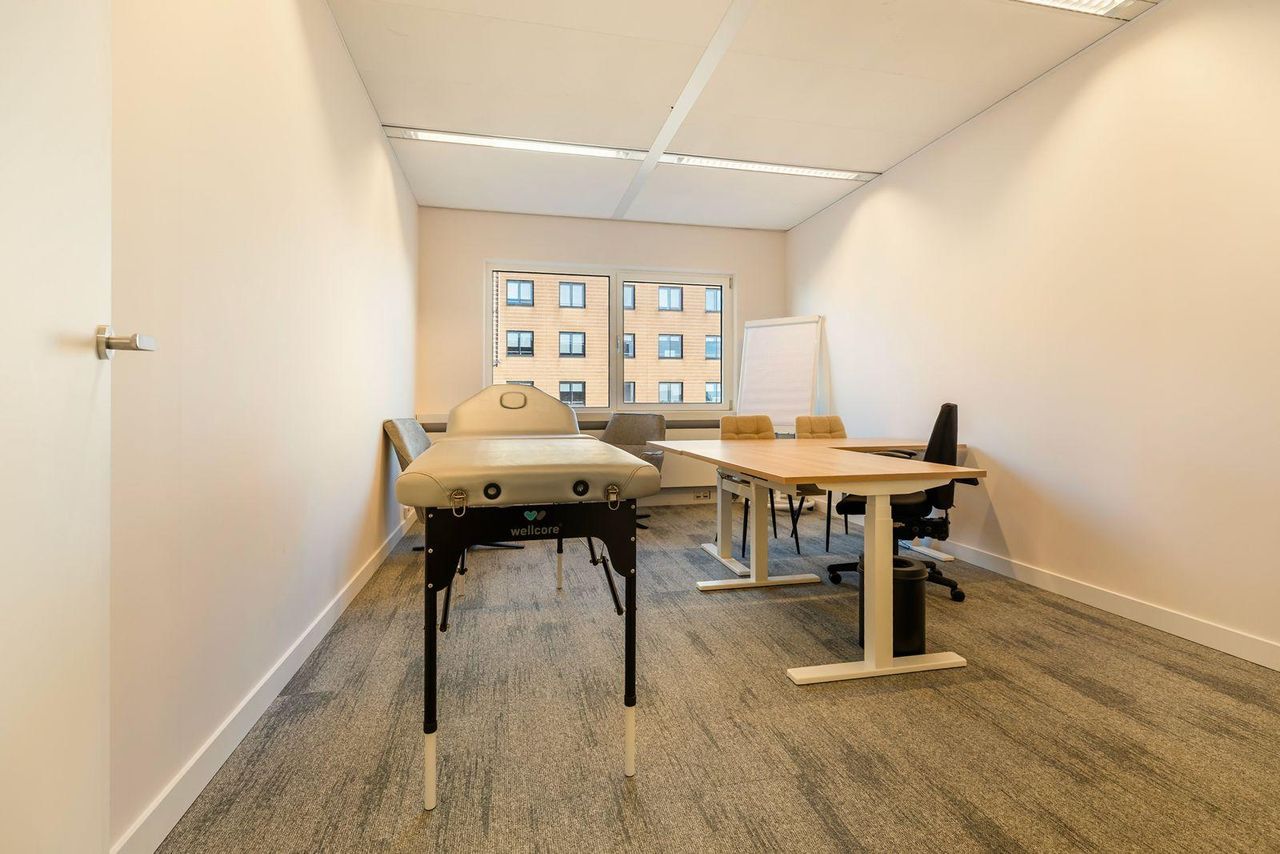 Utrecht  Workspace Grijze kamer image 2