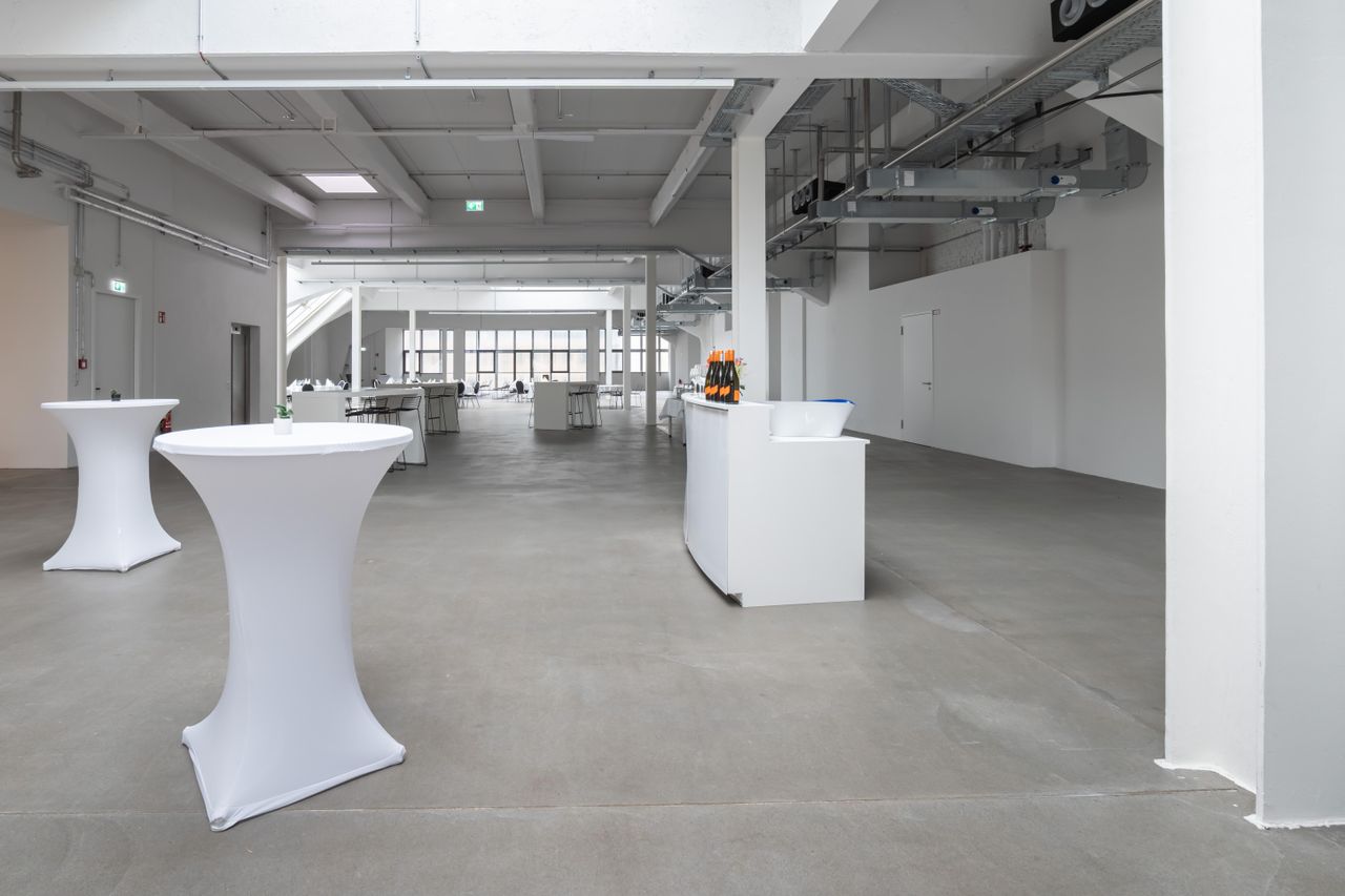 Berlin  Loft Kant-GaragenPalast image 7