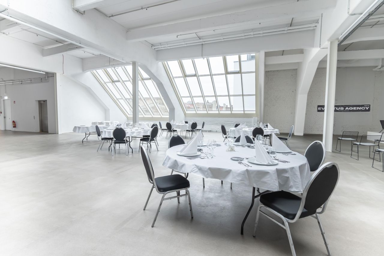 Berlin  Loft Kant-GaragenPalast image 9