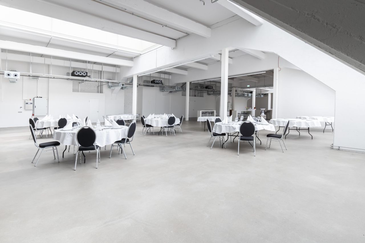 Berlin  Loft Kant-GaragenPalast image 11