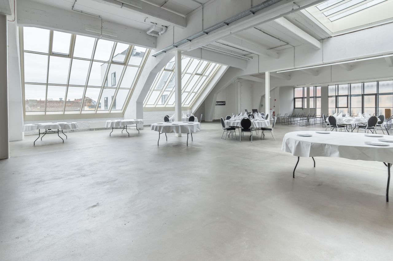Berlin  Loft Kant-GaragenPalast image 12