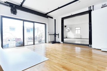 Munich Schulungsräume Photostudio Nordlichtstudio mit Tageslicht und Garten image 6