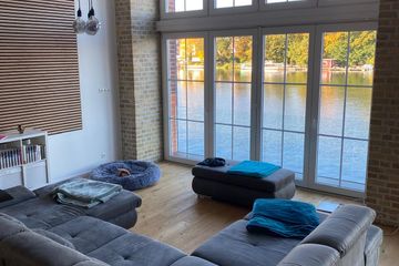 Berlijn Kreatives Meeting Evenementenlocaties Loft an der Spree – Helle Eventlocation mit Showküche & Wasserblick image 3