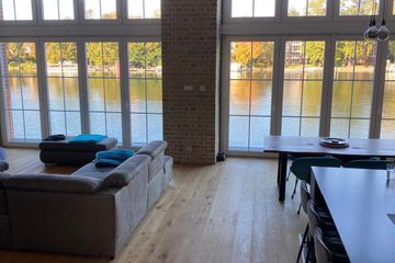 Berlijn Kreatives Meeting Evenementenlocaties Loft an der Spree – Helle Eventlocation mit Showküche & Wasserblick image 4