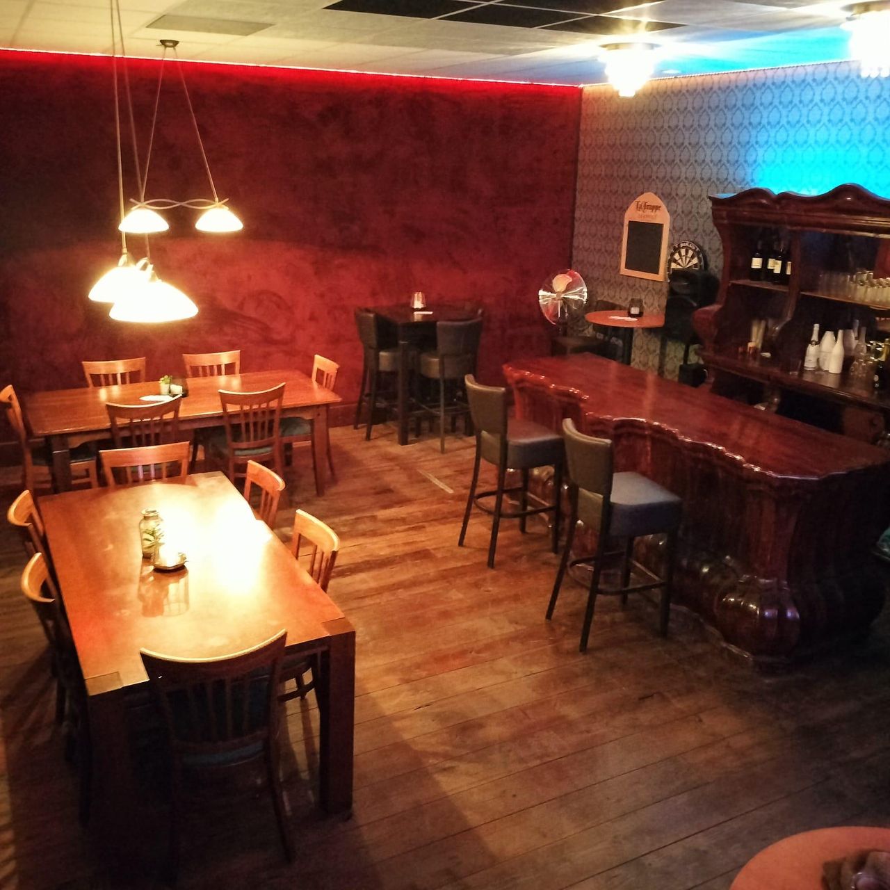 Almelo  Meetingräume Presentatie-, vergader- en borrelruimte ''De Kroeg'' image 5