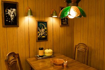 New York Unusual venue Williamsburg Artist's Parlour and Retro Trailer image 16