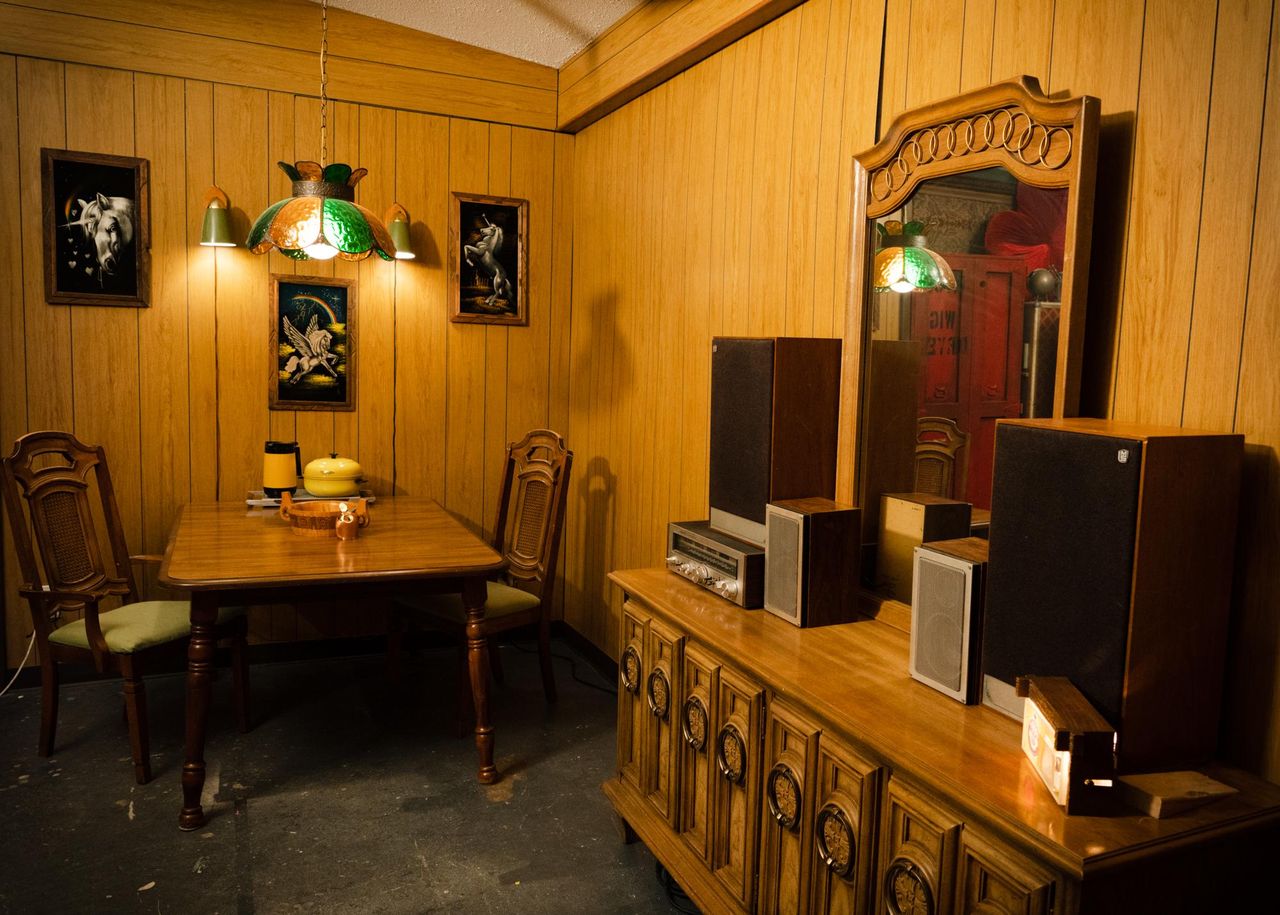 New York  Unusual venue Williamsburg Artist's Parlour and Retro Trailer image 18