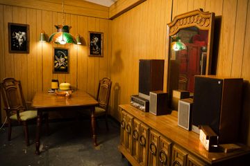 New York Unusual venue Williamsburg Artist's Parlour and Retro Trailer image 18