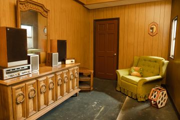 New York Unusual venue Williamsburg Artist's Parlour and Retro Trailer image 20