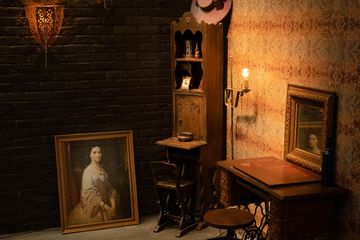 New York Unusual venue Williamsburg Artist's Parlour and Retro Trailer image 13