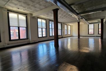 New York  Coworking Space 4th floor / 4A1 image 3